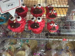 Marr's Bakery Morgan Pic 2 - Elmo cupcakes