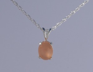 Avant Jewellery Pic 4 - Peach Moonstone silver necklace