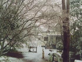 Abbey Lake B & B Cottages Pic 1 - Abbey Lake