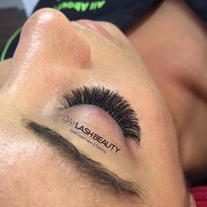 JAYLASH BEAUTY Pic 2 - Russian Volume Eyelash Extension