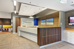 Dr Shane O'Neill Pic 2 - Front Desk