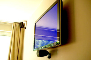 Speedy Electrical Pic 3 - plasma lcd wall installations