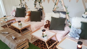 Slumber Downunder Pic 5 - Jungle for girls Themed Tent