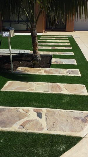 Berente Contracting Landscaping Pic 3 - Natural Stone by Berente Contracting