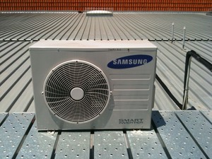 Alba Aus Pic 3 - Another small air con unit