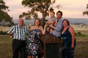 M.J Wragg Photography Pic 5 - Family Portrait Growling Frog