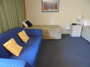 Paramount Motel Pic 4 - One of our spacious twintriple self contained units