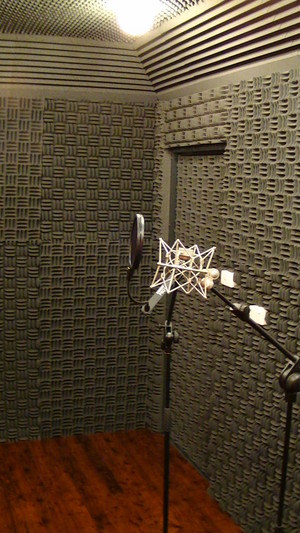 RECORD READY RECORDING STUDIO Pic 3