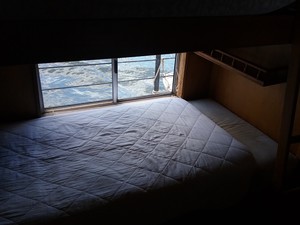 Bay River Houseboats Pic 5 - Dirty mattresses that dont fit the beds