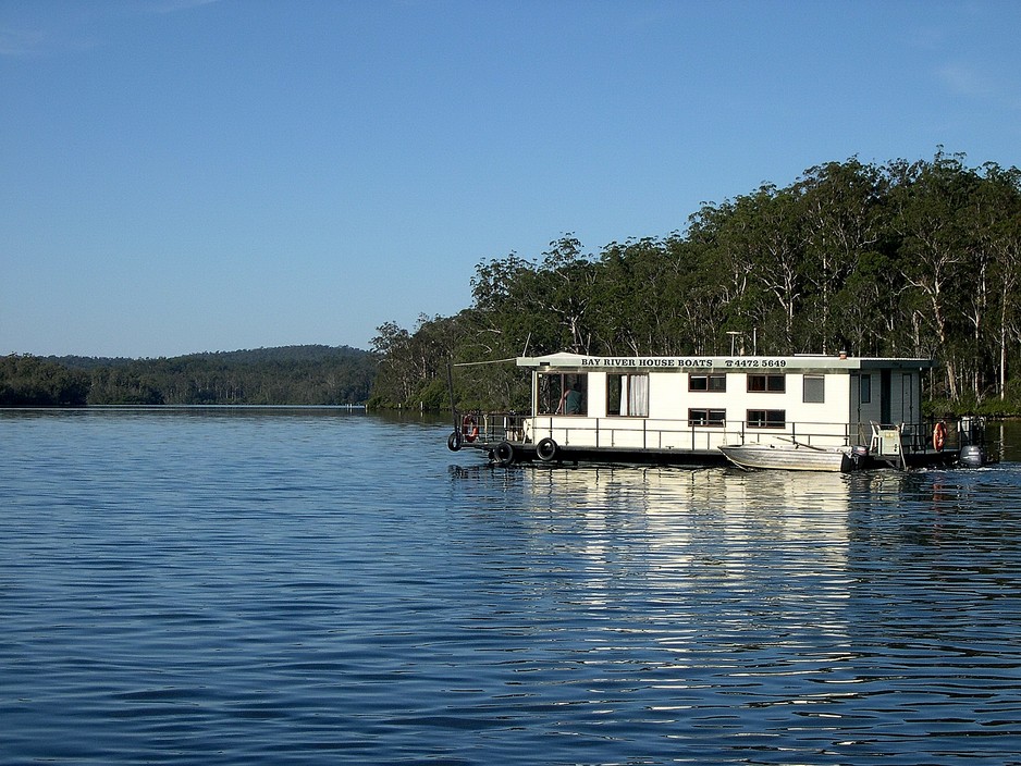 Bay River Houseboats Pic 1