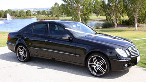 Limousine Line Pic 5 - Black Luxury Sedan