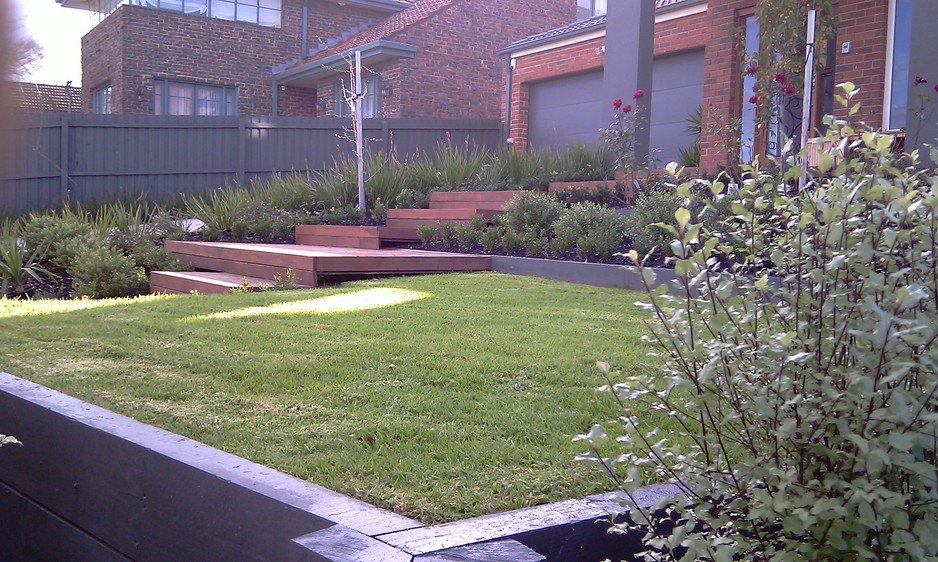 Aaron D Waterman Pic 1 - Landscaping Mowing Maintenance Call 0409 660 773 for a FREE quote