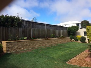 Intricate landscaping Pic 4 - Professional lawn care