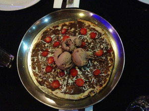 Carmine's Restaurant Pic 3 - Nutella Dessert Pizza