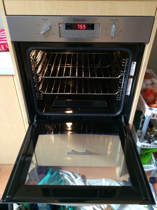 Oven Express- Oven and BBQ Cleaning Pic 2 - My oven after cleaning