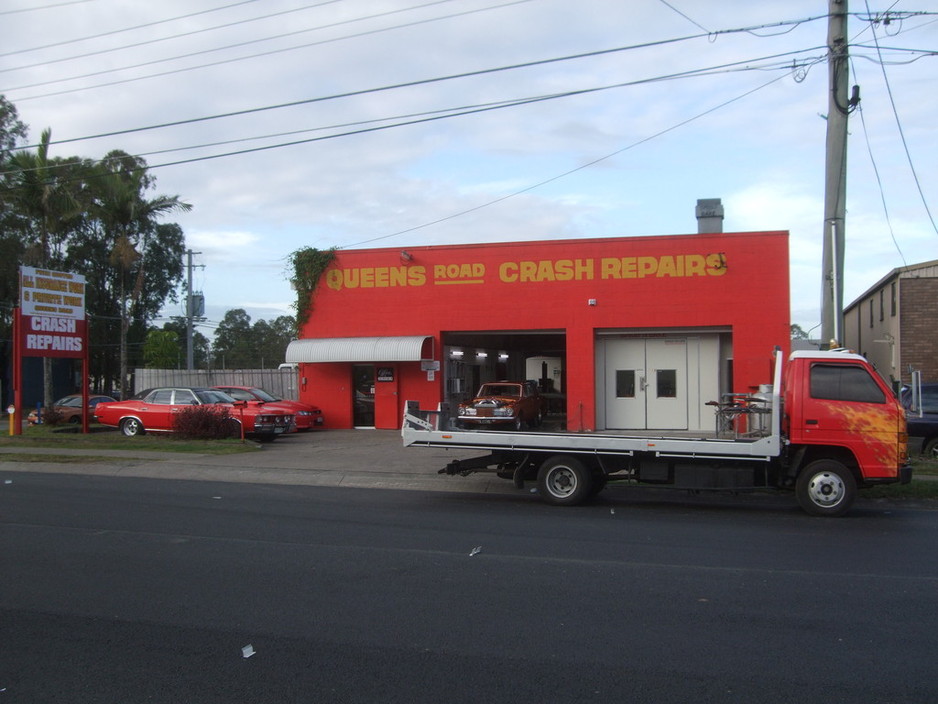 A A A Queens Road Crash Repairs Pic 1