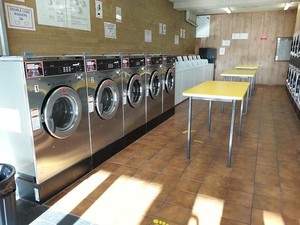 Hoppers Crossing Coin Laundrette Pic 2 - JUMBO AND TOP LOAD WASHERS