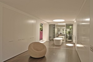 Byron Shire Painters Pic 2 - White simplicity simply an elegant interior at Wategos beach