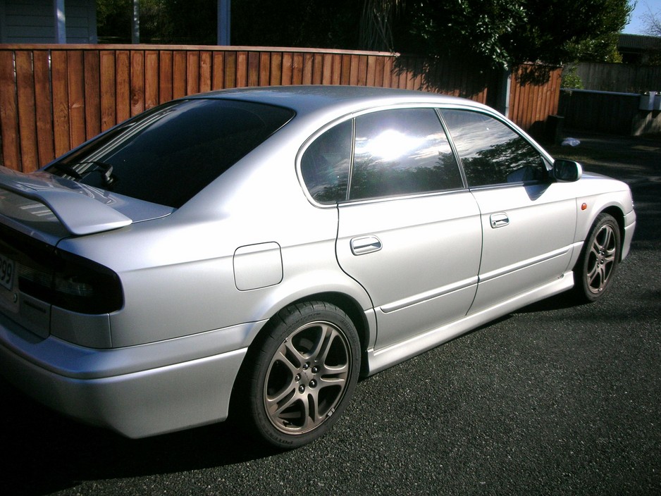 Mint Tint - Mobile Window tinting Pic 1