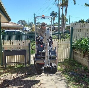 Micro-Ex Pic 2 - Narrow pedestrian access