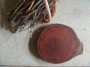 Riverwood Furniture Pic 4 - Log Chopping Board