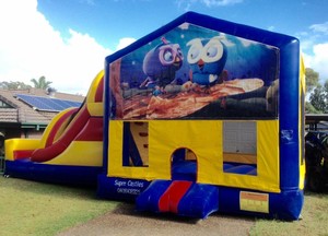 Super Castles Sydney Pic 2 - Giggle and Hoot Jumping Castle