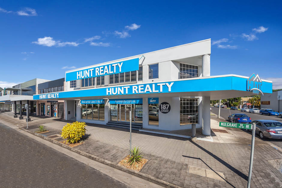 Hunt Realty Pic 1