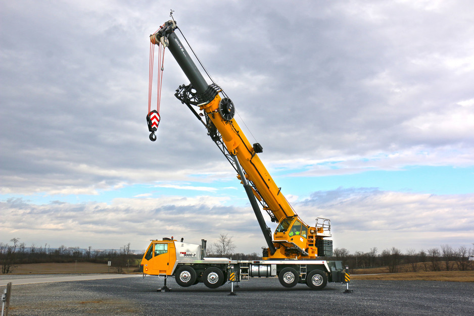 Mobile Crane Hire Melbourne - Gravity Rigging Pic 1