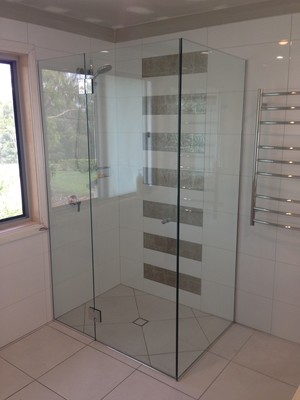 Coastal Glass and Glazing Pic 2 - Frameless shower screen