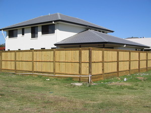 A1 Landscaping & Property Maintenance Pic 3 - Bridgeman Downs Retainer wall and Timber fence