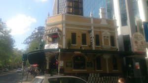 The Rag And Famish Hotel Pic 3