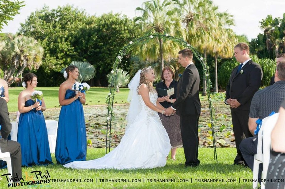 Dianne Sherrington Townsville Celebrant Pic 1 - Beautiful ceremony held at Anderson Gardens