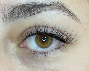 Kla Brows & Lashes Pic 2