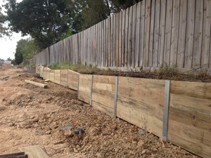 Raw Fencing Pic 4 - RAWFencing Retaining Wall