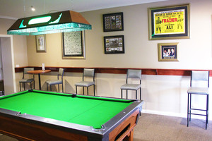 Bullocks Head Tavern Pic 5 - Sports Bar