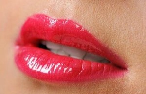 Wake Up in Make Up Pic 3 - Luscious Lips