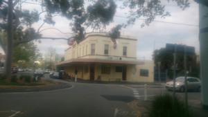 North Fitzory Arms Hotel/Haskins Restaurant Pic 3