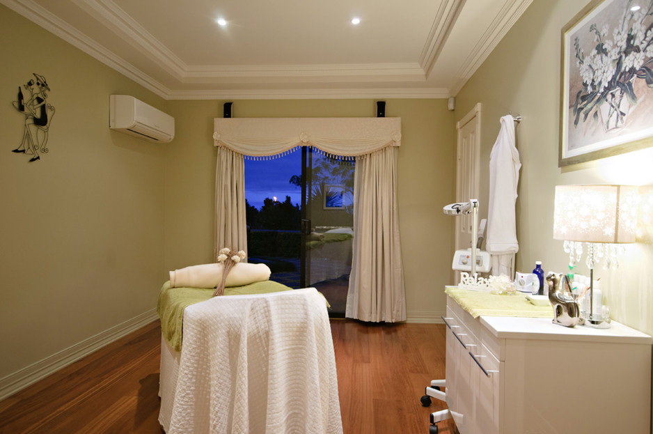 Pure Indulgence Day Spa Toowoomba Pic 1 - Facial room