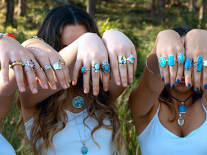 Stoned Hilda Pic 3 - Gemstone rings