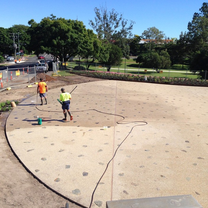 DNTC Concrete Construction Pic 1 - Maryborough ANZAC Memorial exposed concrete with slate shards