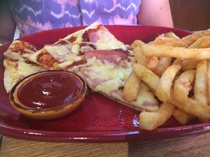 The Unley Pic 4 - Childrens menu Pizza triangles