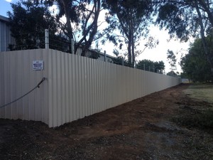 AK Westside Fencing & Gates Pic 3