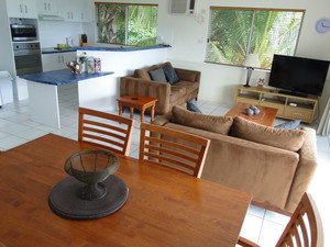 The Beach Place Pic 3 - Dining and Kitchen