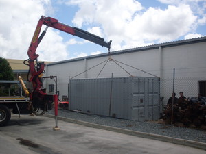 TRANSMECH CRANE TRUCK SERVICES PTY LTD Pic 2 - Lift over fences