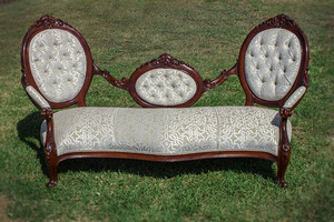 Chic Upholstery Pic 5 - Antique Deep Button Settee