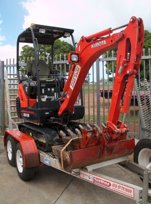 Mareeba Hire Equipment Pic 1 - 14t mini excavator with buckets of varying sizes The miniexcavator is supplied on a lightweight easy to tow aluminium trailer with a total weight of under 2 tonne