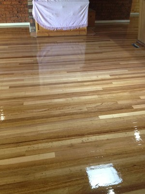 A2Z Floor Laying and Sanding Pic 2