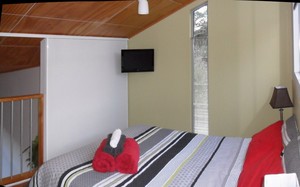 Ulverstone River Retreat Pic 4 - The Mezzanine apartment