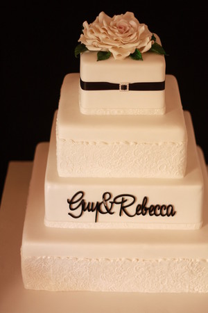 Applegum Kitchen Celebration Cakes Pic 2