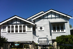 Kraudelt Painting Pic 4 - Annerley Queenslander after